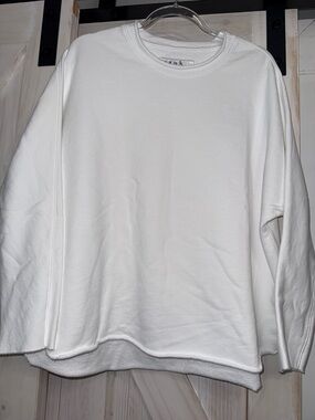 NWT Frank and Eileen White Anna medium triple fleece sweatshirt